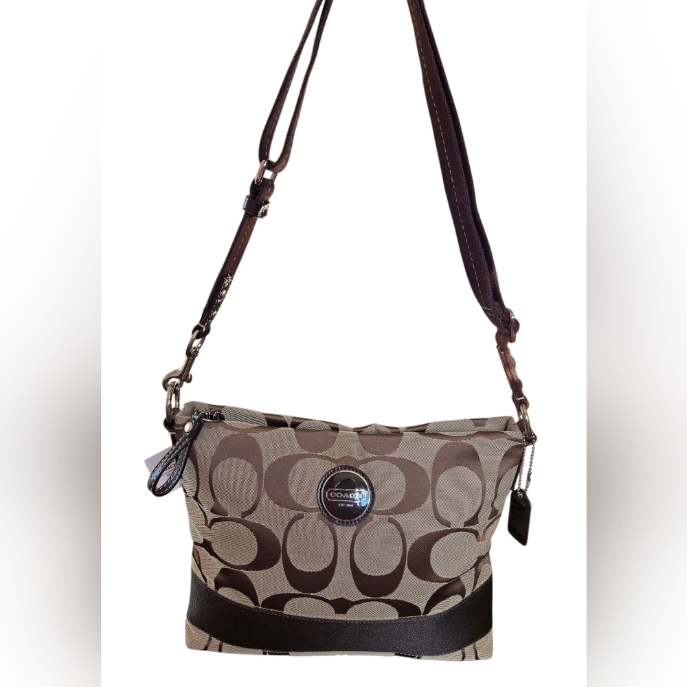 COACH NWT 2011 Signature Khaki And Brown Stripe File Bag